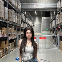超美牛仔穿搭，蜜桃臀